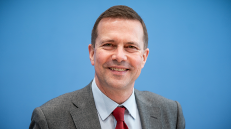 LIVE: Bundespressekonferenz zur Corona-Krise in Deutschland