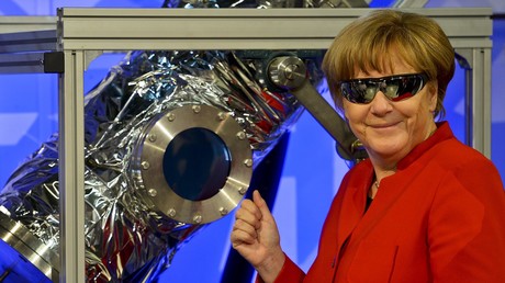 "Auf freiwilliger Basis": Bundesregierung drückt bei Corona-App auf die Tube
