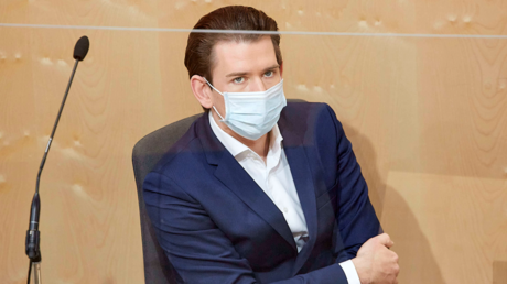 FPÖ-Politiker kritisiert Österreichs Kanzler: "Die Bevölkerung in Angst und Schrecken versetzt!"