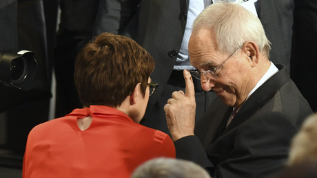 Wolfgang Schäuble zur Corona-Krise: "Dem Schutz von Leben nicht alles unterordnen"
