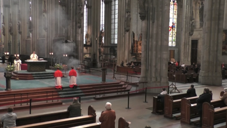 Kölner Dom: Gläubige dürfen nach wochenlanger Schließung wieder zum Gottesdienst