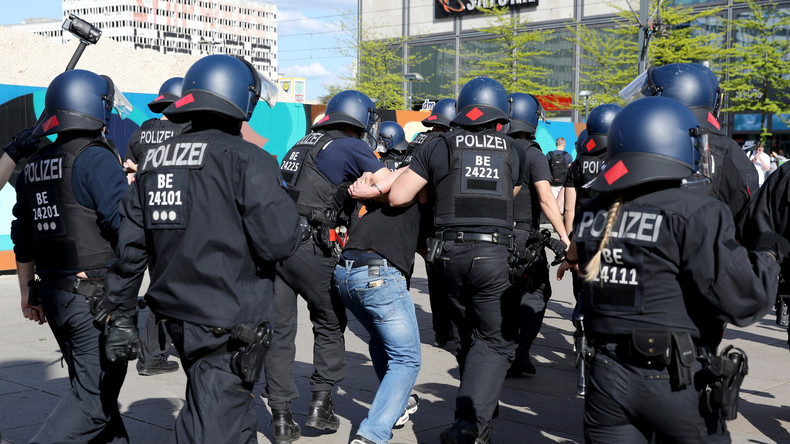 Wachsende Corona-Proteste in Deutschland beunruhigen Politik – Warnung vor Radikalisierung