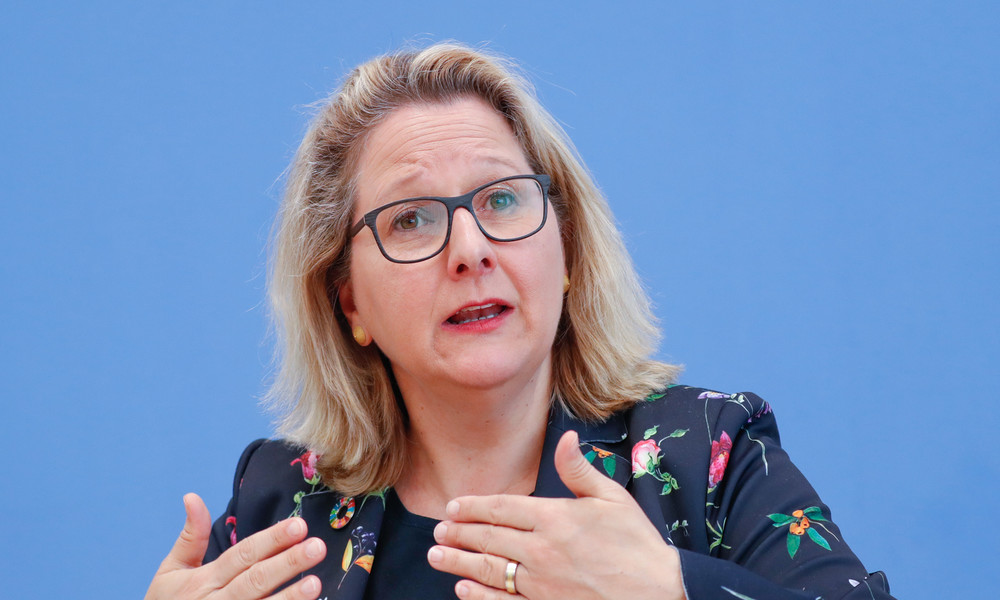 LIVE: Umweltministerin Svenja Schulze stellt den Umweltbericht vor