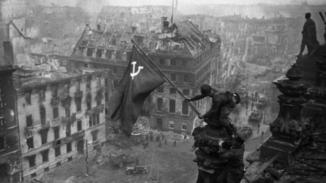 RT bietet Sonderprogramm zum Tag des Sieges in sechs Sprachen weltweit im Fernsehen und Internet