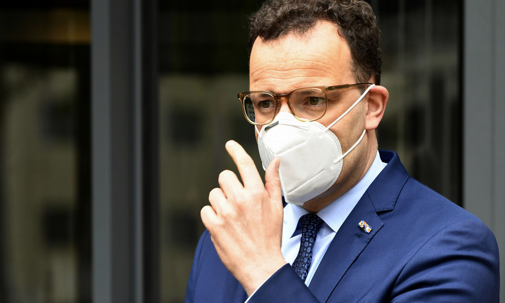 Masken bestellt und nicht bezahlt: Firmen verklagen Bundesgesundheitsministerium