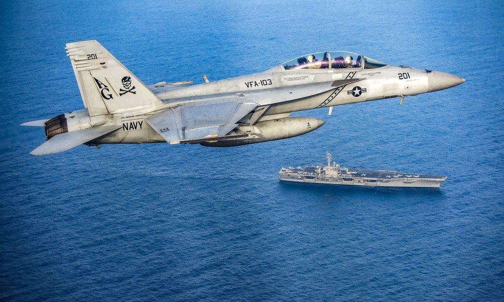 F/A-18 Kampfjets der Luftwaffe: Wer entscheidet im Ernstfall über Programmierung der Waffensysteme?