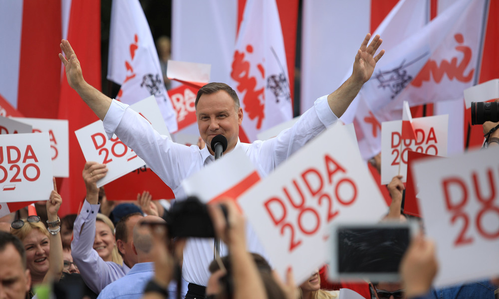 "Keine Menschen, nur Ideologie": Polens Präsident sorgt mit homophober Wahlkampfrhetorik für Aufruhr