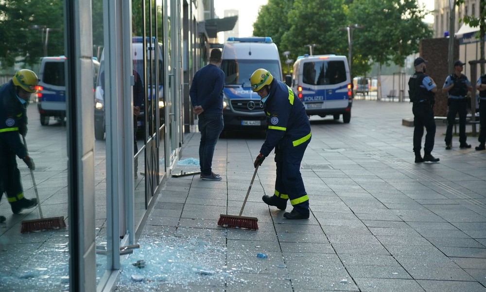 Randale in Stuttgart mit Verletzten und Plünderungen – Lage beruhigt sich am Sonntagmorgen wieder