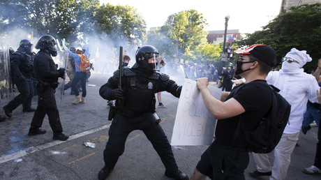 Proteste in den USA: Viele Tote, Hunderte Verletzte, Tausende Festnahmen (Video)
