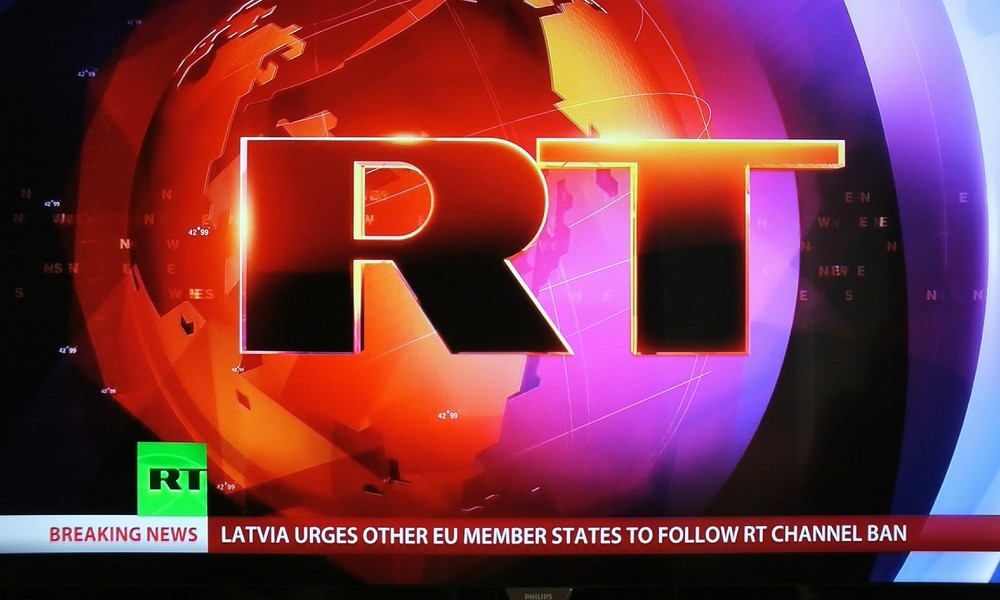 "Total besessen von der Säuberung des Informationsraums": Moskau kritisiert RT-Verbot in Lettland