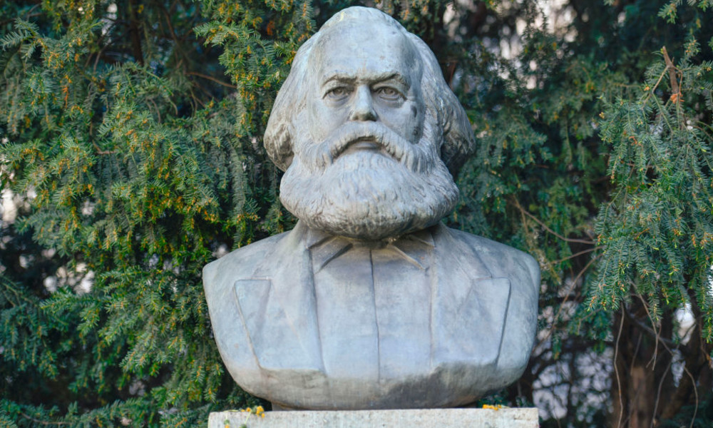 Marx-Denkmal verhüllt: Staatsschutz ermittelt gegen Beatrix von Storch
