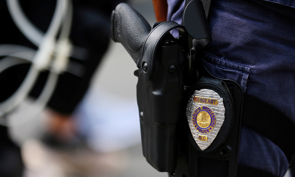 USA: Frau rief die Polizei, um ihren Mann vor Selbstmord zu retten – Polizist erschoss ihn