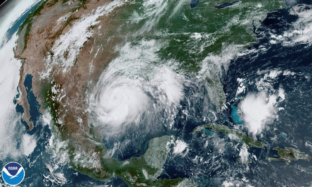 Hurrikan "Hanna" trifft in Texas auf Land