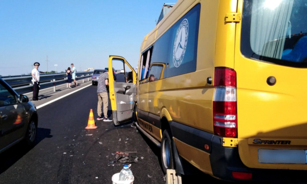 Neun Tote bei Kleinbus-Unfall auf der Krim – Fahrer vermutlich am Steuer eingeschlafen