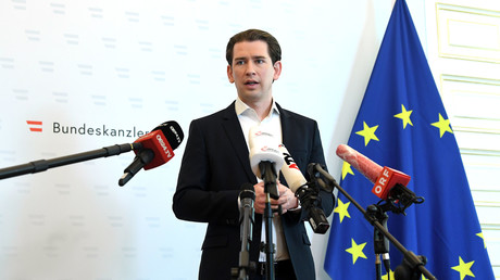 LIVE: Österreichs Regierung gibt Pressekonferenz zur Wiedereinführung der Maskenpflicht