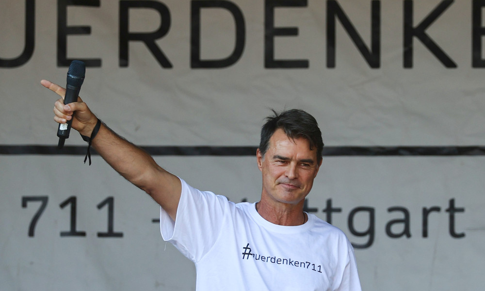 Ex-Fußballer Thomas Berthold bei Corona-Protest: Vertrauen in die Politik "unter null"
