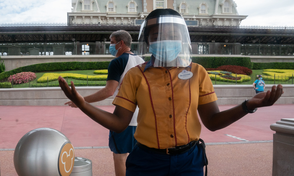 "Eine Schande": Disney World verweigert behindertem Mädchen ohne Gesichtsmaske den Eintritt