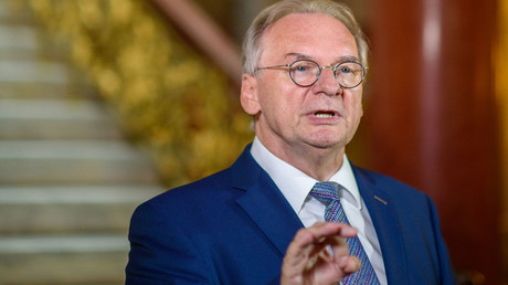 Der letzte Widerstand – Sachsen-Anhalt stemmt sich allein gegen Merkels Einheitskurs