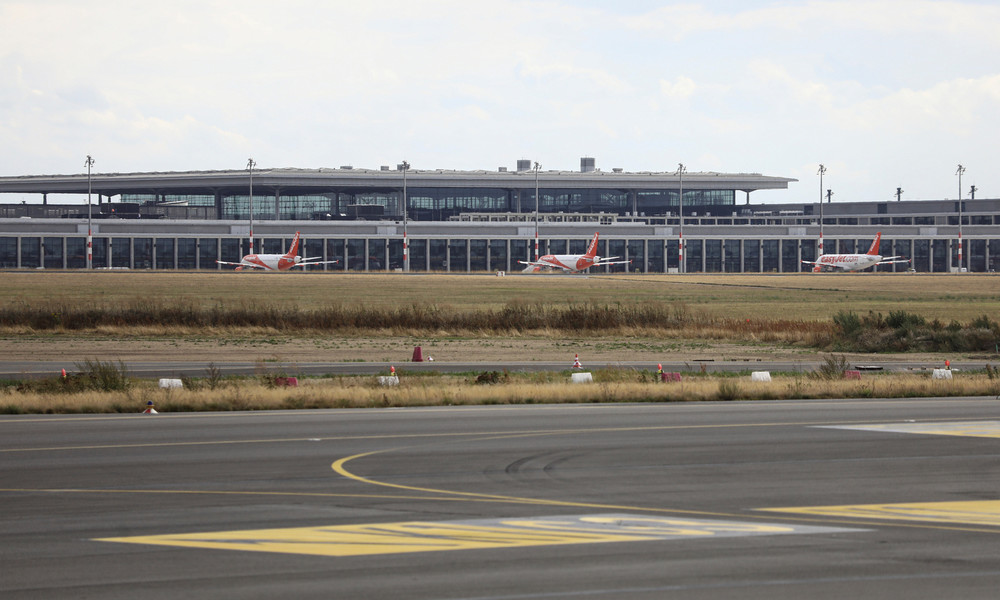 Noch vor BER-Eröffnung: Flughafengesellschaft droht Pleite