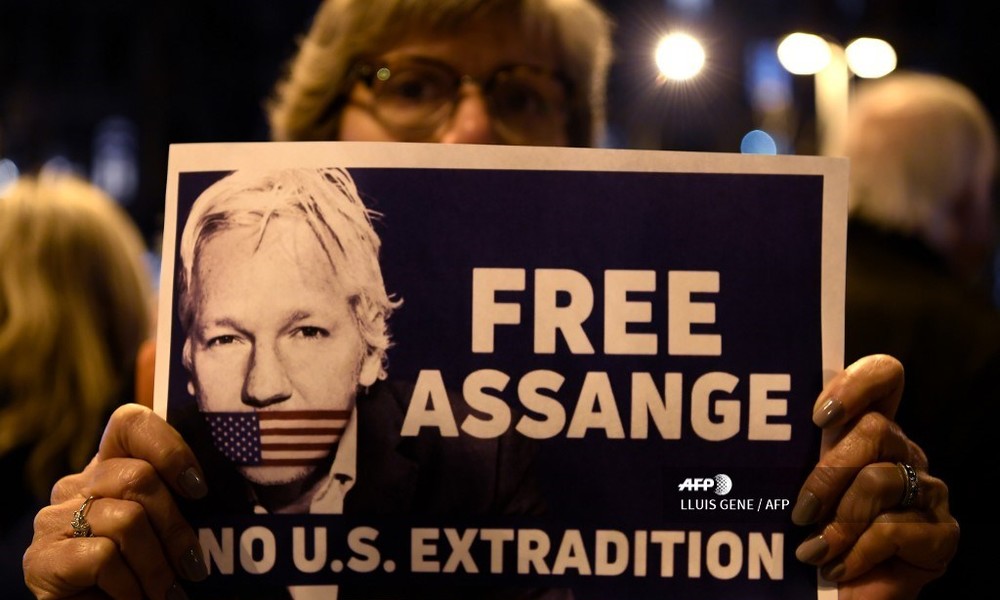 Londoner Gericht: Assange soll schweigen