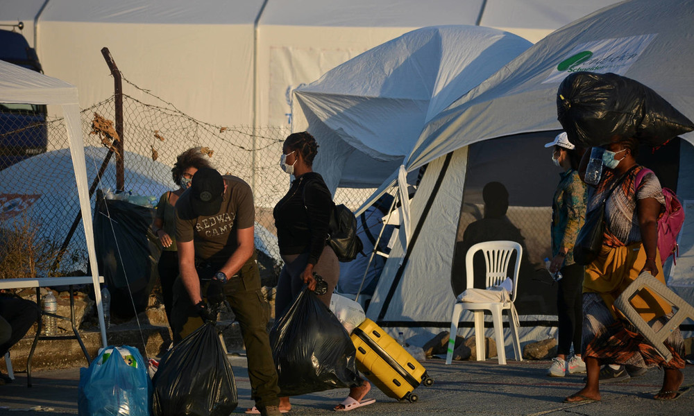 LIVE: Migranten beziehen neues Camp auf Lesbos