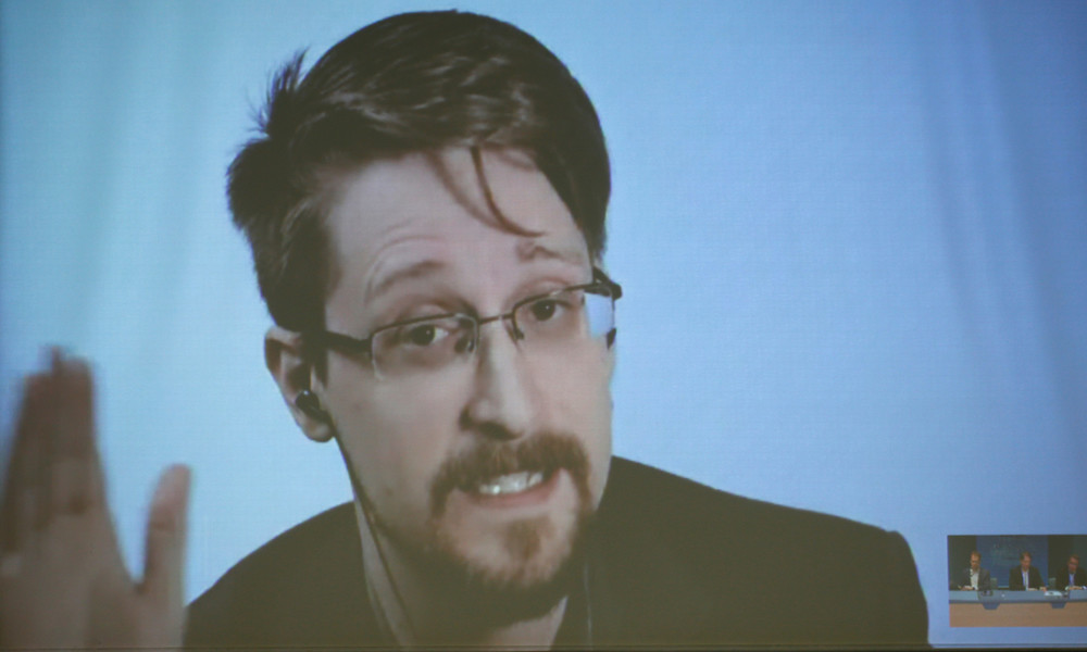 Snowden: Auslieferung von Assange wird zum Ende der freien Presse führen