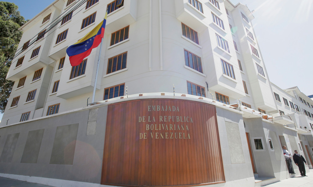 Venezolanische Regierung bekommt Botschaft in Bolivien zurück – ausgeplündert von Guaidó-Team