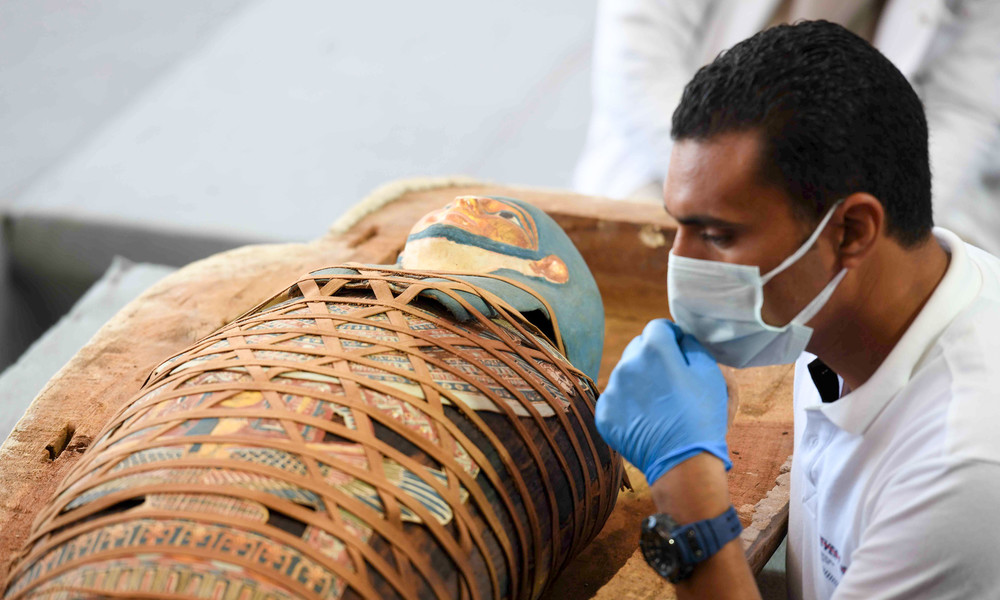 Archäologen finden bei Kairo mehr als 100 altägyptische Sarkophage