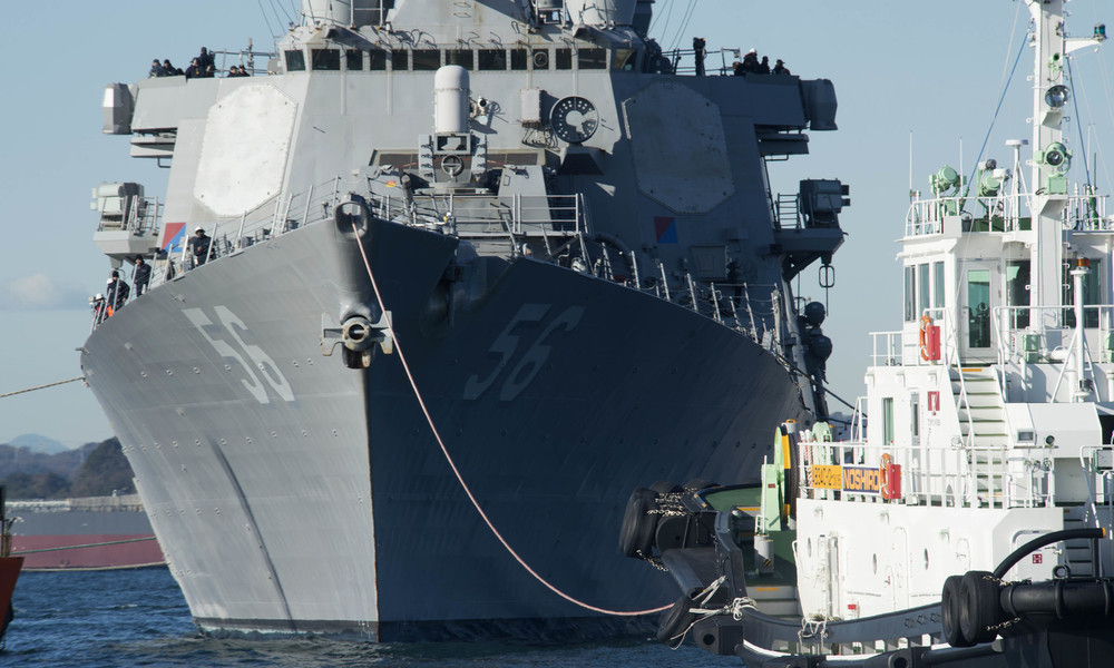 Russisches Kriegsschiff verdrängt US-Zerstörer USS John McCain aus russischen Territorialgewässern