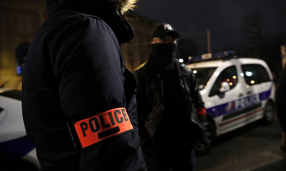 Farbiger Musikproduzent in Paris zusammengeschlagen – vier Polizisten angeklagt