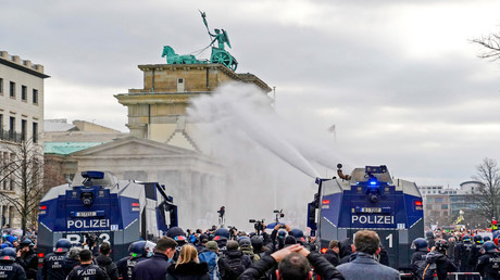 Demonstration gegen Änderungen am Infektionsschutzgesetz