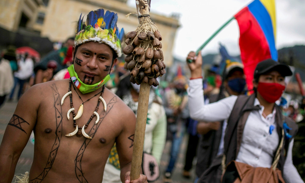 Kolumbien: Anschläge rechter Paramilitärs auf indigene Aktivisten – schon 284 Morde im Jahr 2020