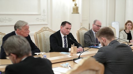 AfD-Abgeordnete in Moskau: Wollen Pragmatismus vor Ideologie stellen und Neustart der Beziehungen