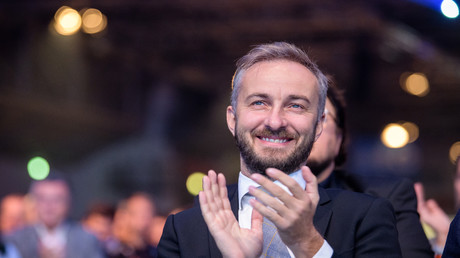 "Meine Oma liegt seit vorgestern im Koma": Böhmermann lässt Kinder gegen "Corona-Leugner" singen