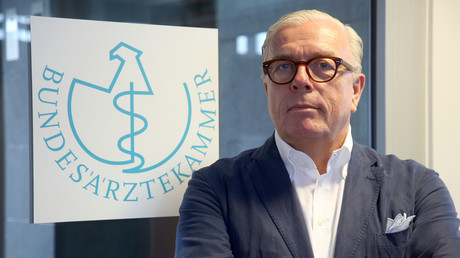Ärztepräsident fordert frühe Impfung niedergelassener Ärzte