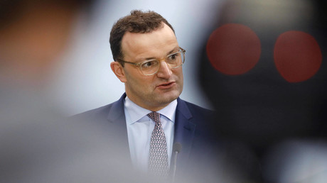 Alte Bekannte, ein Spitzenjob und ein Immobiliengeschäft: Gesundheitsminister Spahn in Bedrängnis