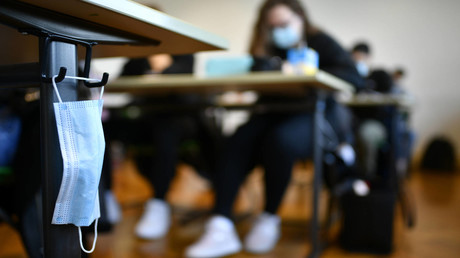 Österreichischer Verfassungsgerichtshof: Corona-Klassenteilung und Maskenpflicht waren rechtswidrig