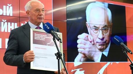 "Sieg über politische Willkür" – Ukrainischer Ex-Premier Asarow klagt gegen Rat der EU und gewinnt
