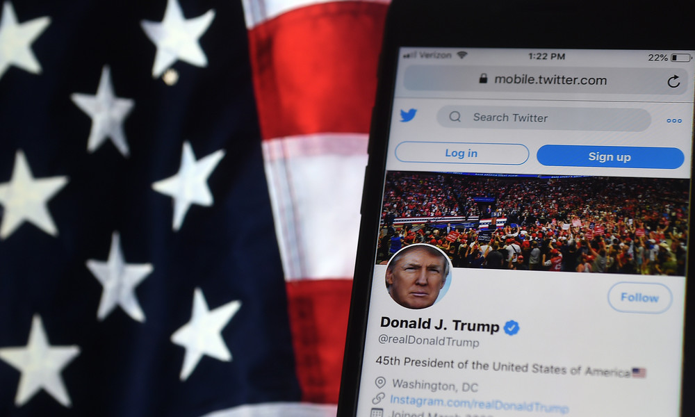 Nach Ausschreitungen am Kapitol: Twitter und Facebook sperren Konten von Donald Trump