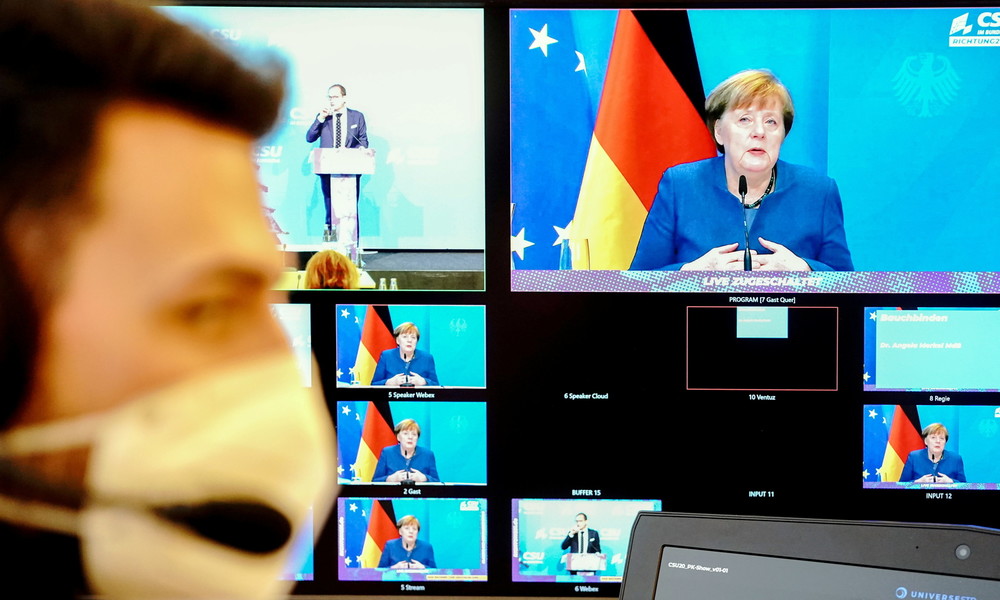 Kanzlerin Merkel stimmt Bevölkerung auf "die wohl schwierigste Phase der Pandemie" ein