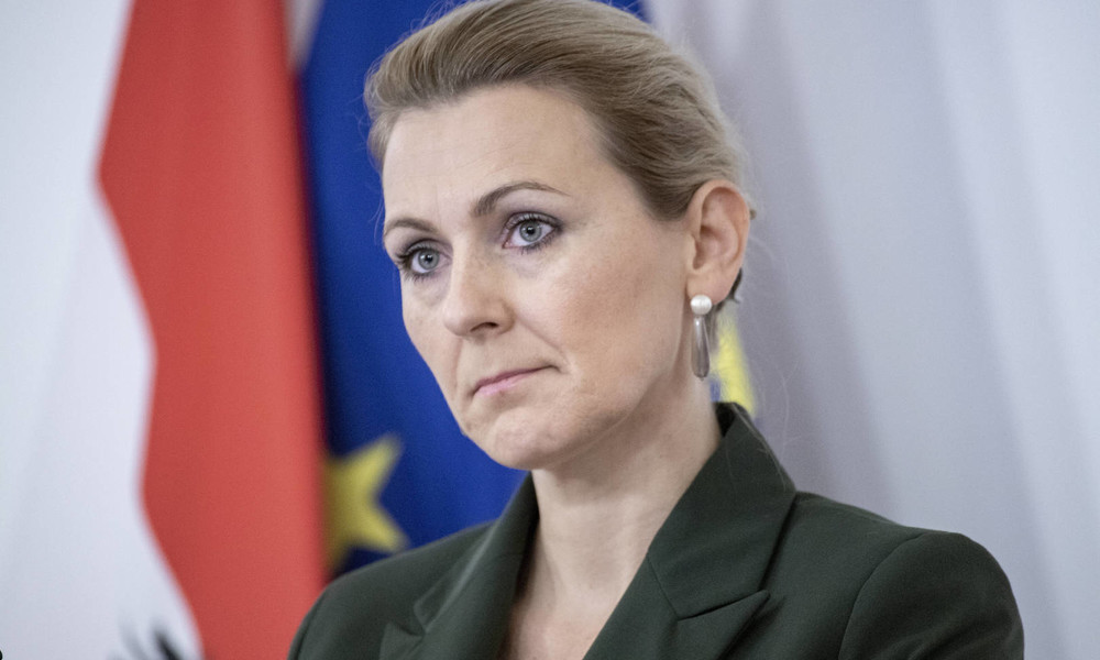 Nach Plagiatsvorwürfen: Österreichische Arbeitsministerin tritt zurück