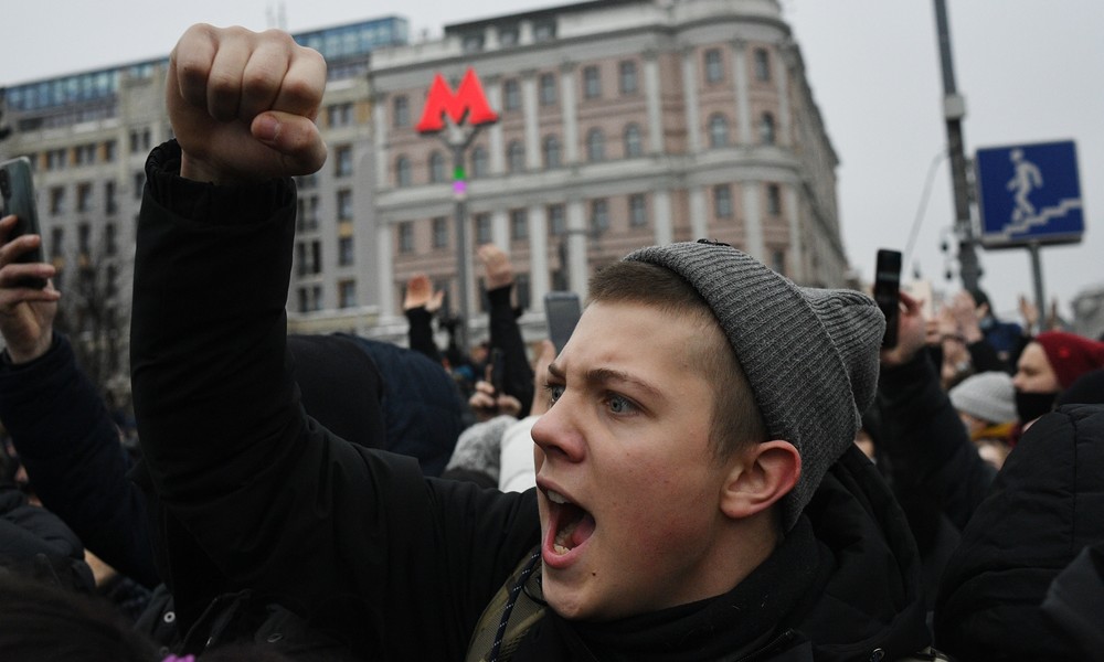 Pro-Nawalny-Propaganda für Minderjährige: Wie Schüler zu Protesten angestachelt werden