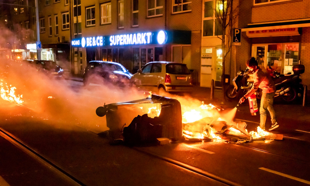 Niederlande: Die nächste Krawallnacht – Straßenkämpfe zwischen Polizei und Demonstranten