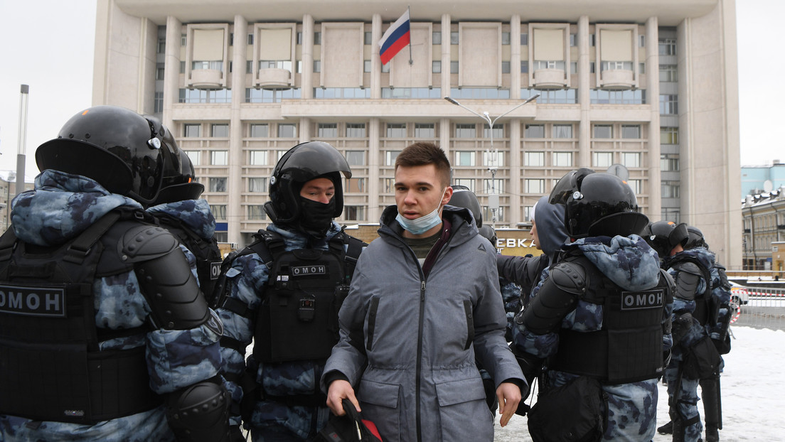 Live von Nawalny-Protesten in Moskau und Sankt Petersburg