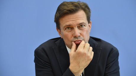 Merkel-Sprecher Seibert nennt Twitter-Sperrung von Trump "problematisch"