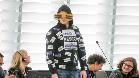 Ignoranter Umgang mit Kritik? – Semsrott verlässt Die Partei nach Rassismusvorwürfen gegen Sonneborn
