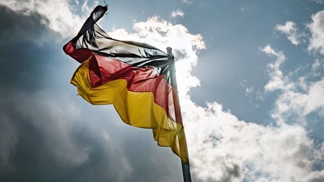 Deutsche Zustände: COVID-19-Pandemie und das strukturelle Versagen von Politik und Medien