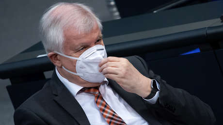 Einreisestopp aus "Mutationsgebieten" – Innenminister Seehofer plant Schleierfahndung