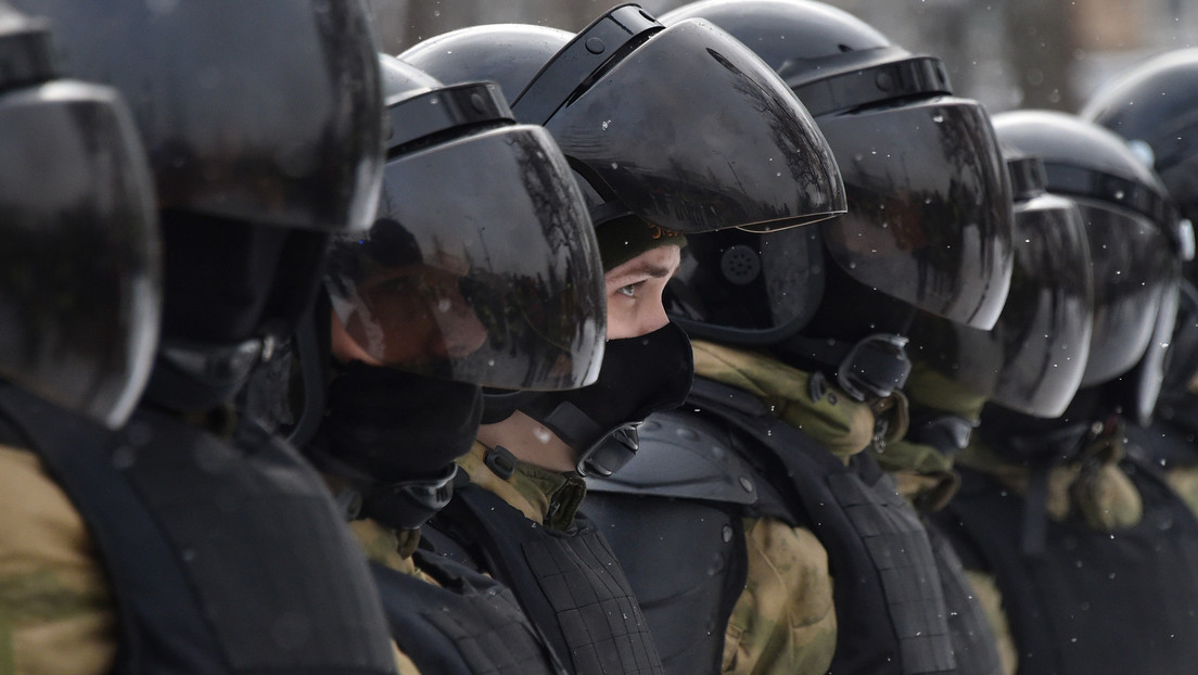 Kremlsprecher über Proteste in Russland: Keine Gespräche mit Hooligans und Provokateuren