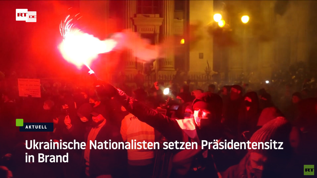 Kiew: Ukrainische Nationalisten setzen Präsidentensitz in Brand